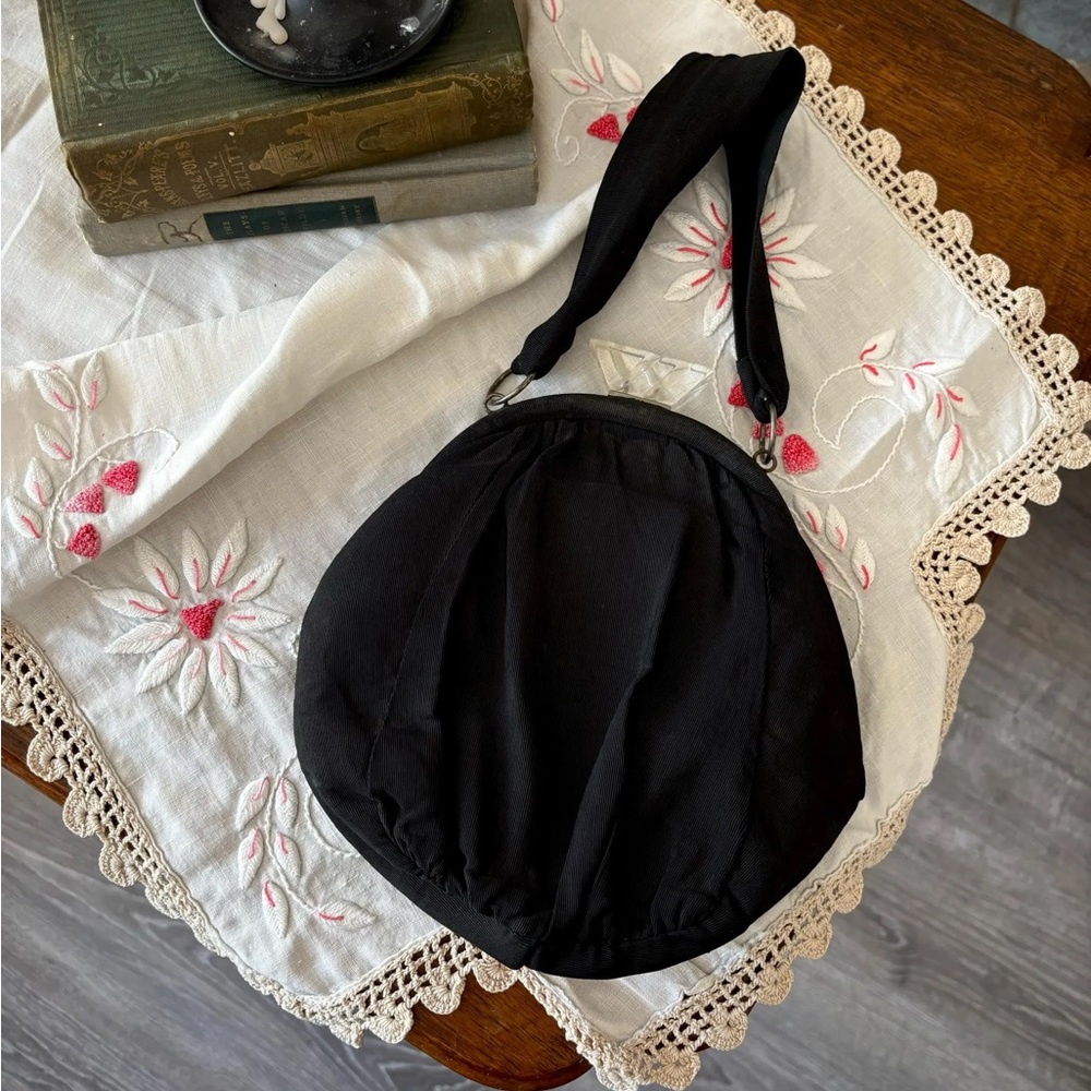 Vintage 1940s Small Black Bag Lucite Clasp Party Evening Prom Old Hollywood